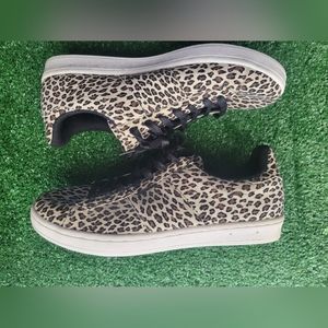 Gourmet Men's Jaguar Print shoes size 12